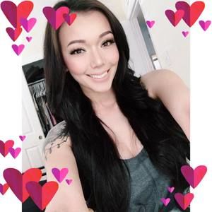 Meet your Posher, Delina